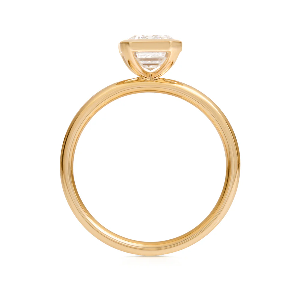 Lab Grown Bezel Set Emerald Solitaire Ring 2ct - Yellow Gold - Image 2